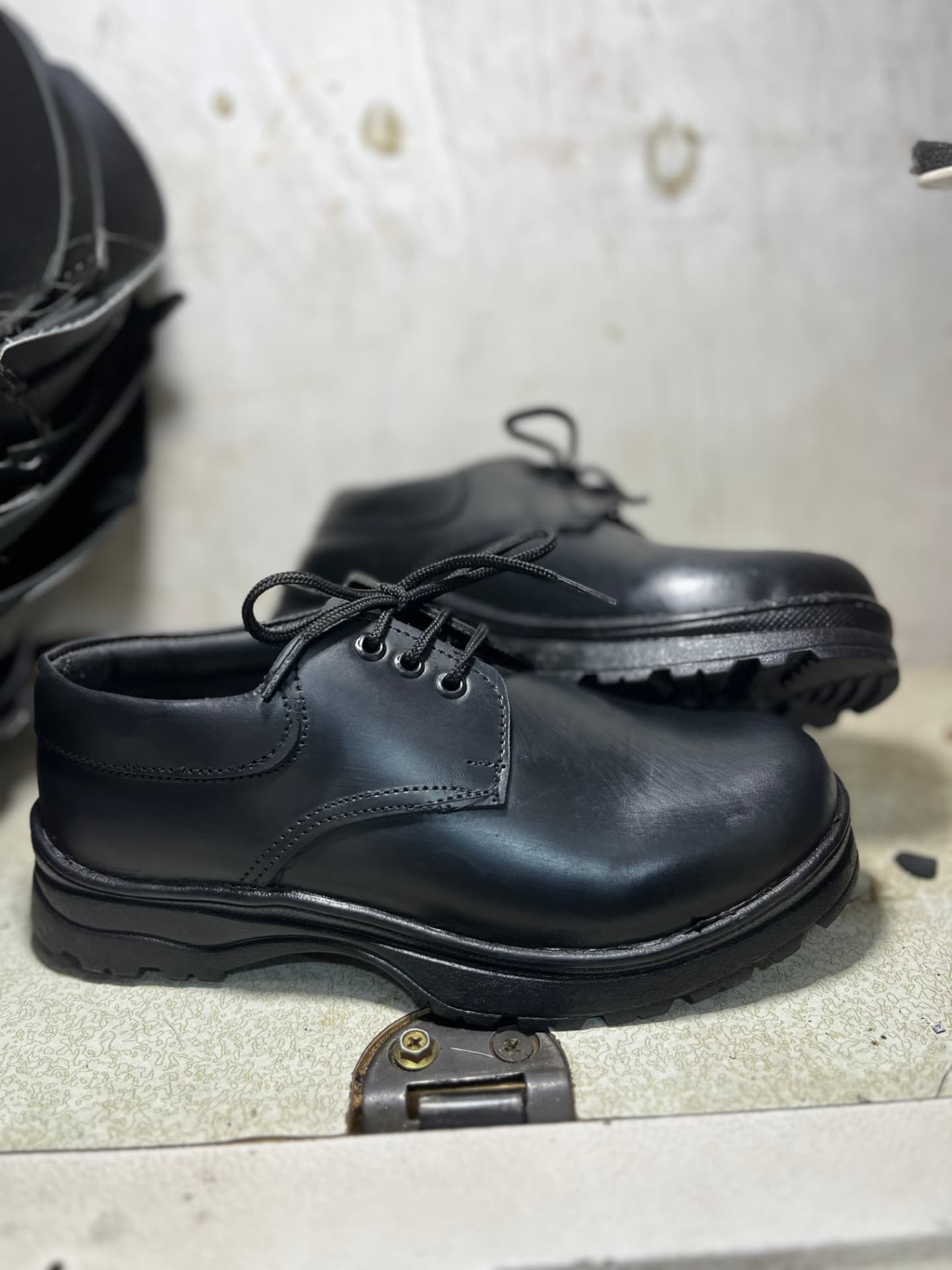 Boys leather shoes by Fiti Soles